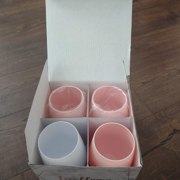 Set of Four Bride and Bride Tribe glasses - Picture 7 of 9